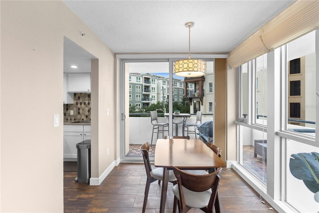 На продажу: $299,000 (1 спален, 1 ванн, 859 Квадратных фут)