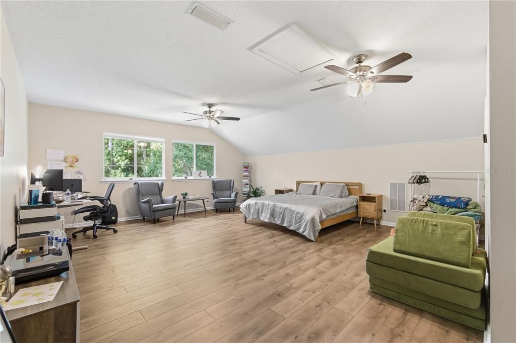 For Sale: $674,999 (4 beds, 4 baths, 3562 Square Feet)