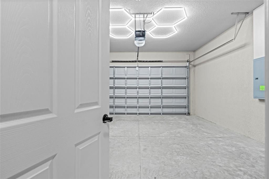 En Venta: $370,000 (3 camas, 2 baños, 1907 Pies cuadrados)