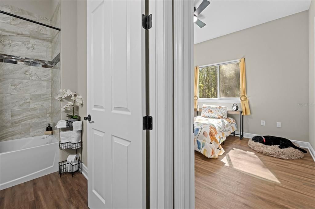 En Venta: $370,000 (3 camas, 2 baños, 1907 Pies cuadrados)