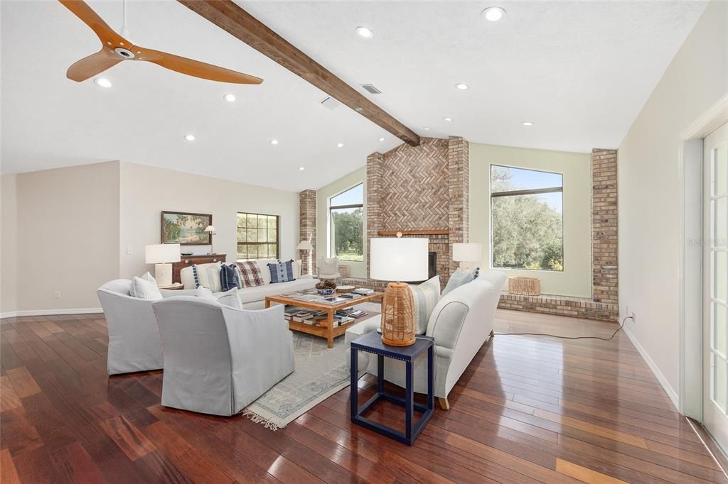 For Sale: $2,650,000 (5 beds, 4 baths, 3454 Square Feet)