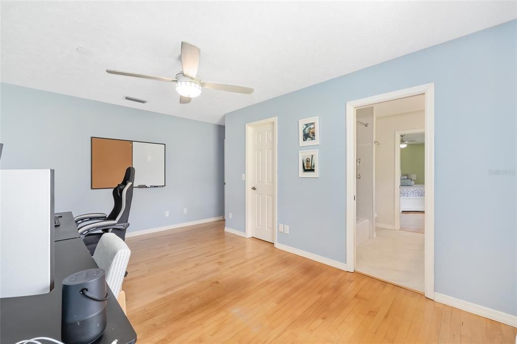 For Sale: $2,650,000 (5 beds, 4 baths, 3454 Square Feet)