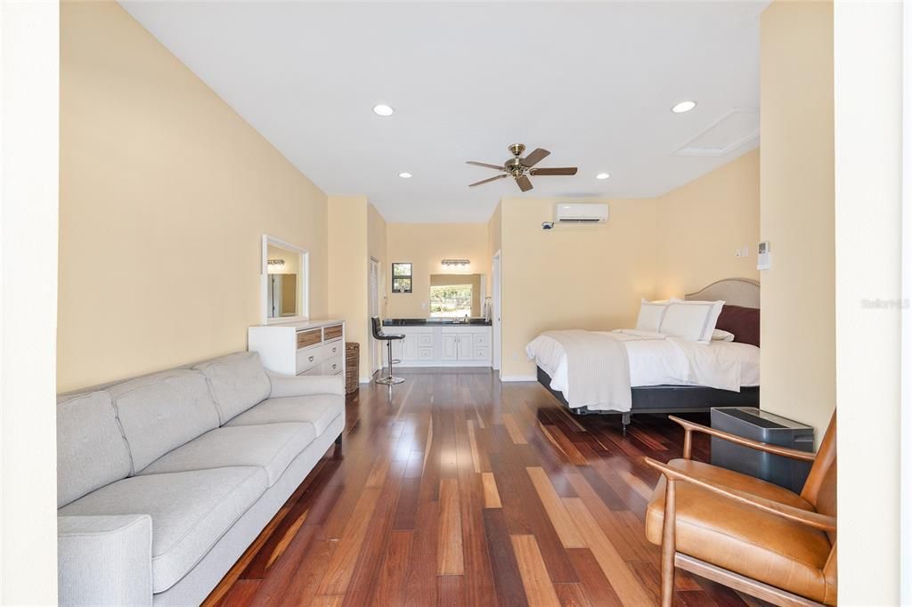 For Sale: $2,650,000 (5 beds, 4 baths, 3454 Square Feet)