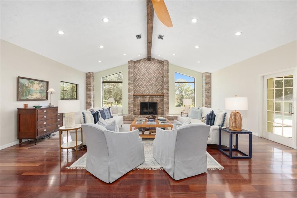 For Sale: $2,650,000 (5 beds, 4 baths, 3454 Square Feet)