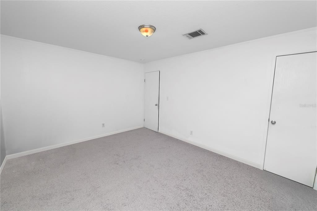 待售: $228,000 (2 贝兹, 2 浴室, 1088 平方英尺)