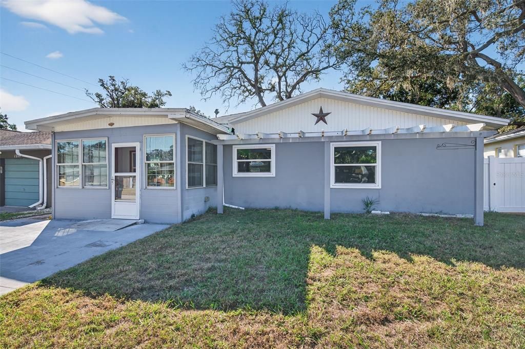 Recently Sold: $359,000 (2 beds, 1 baths, 1658 Square Feet)