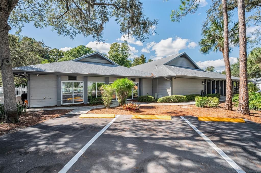 For Sale: $255,000 (2 beds, 2 baths, 1070 Square Feet)