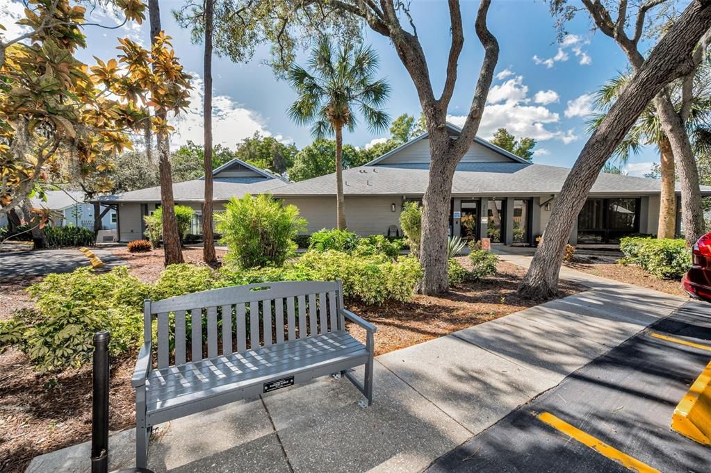 For Sale: $255,000 (2 beds, 2 baths, 1070 Square Feet)