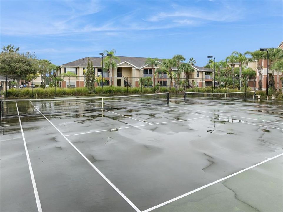 待售: $250,000 (3 贝兹, 2 浴室, 1180 平方英尺)