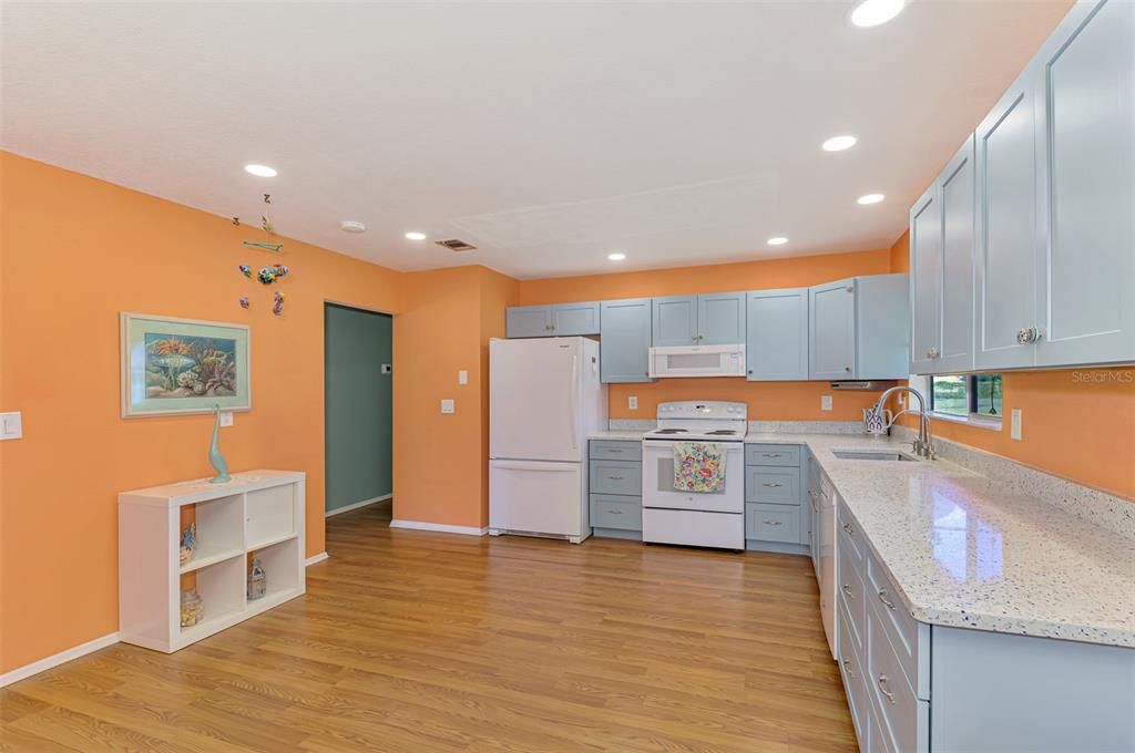 En Venta: $265,000 (3 camas, 2 baños, 1368 Pies cuadrados)