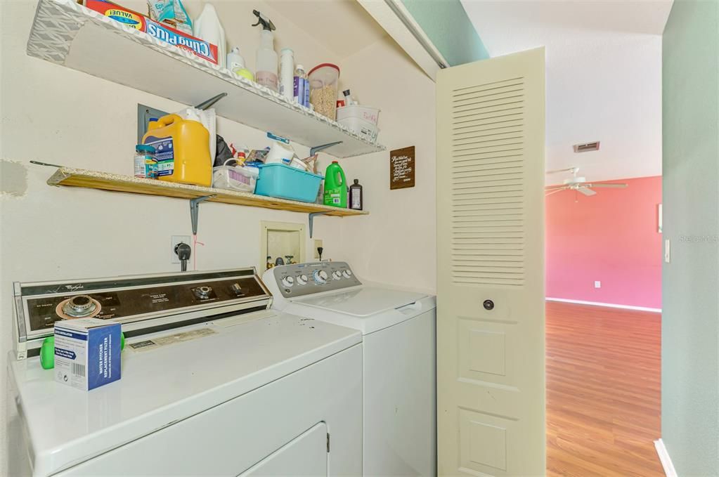 En Venta: $265,000 (3 camas, 2 baños, 1368 Pies cuadrados)