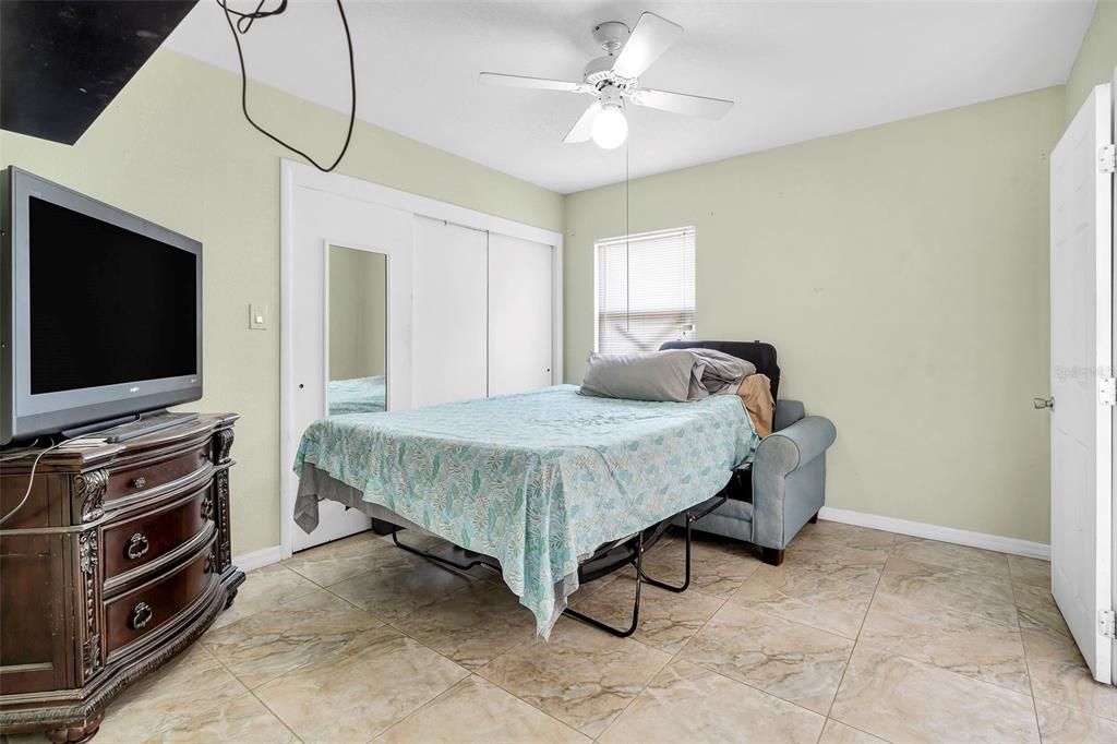 For Sale: $525,000 (5 beds, 4 baths, 2430 Square Feet)