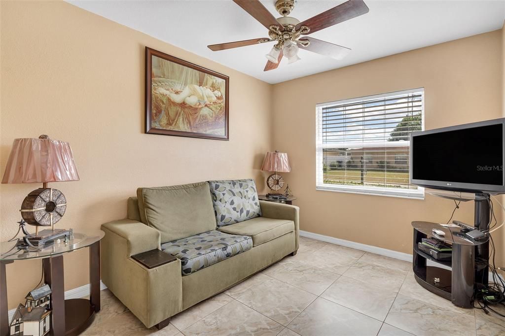 For Sale: $525,000 (5 beds, 4 baths, 2430 Square Feet)