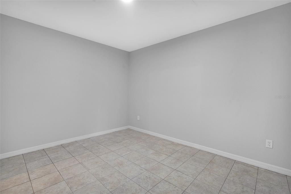 For Sale: $525,000 (5 beds, 4 baths, 2430 Square Feet)