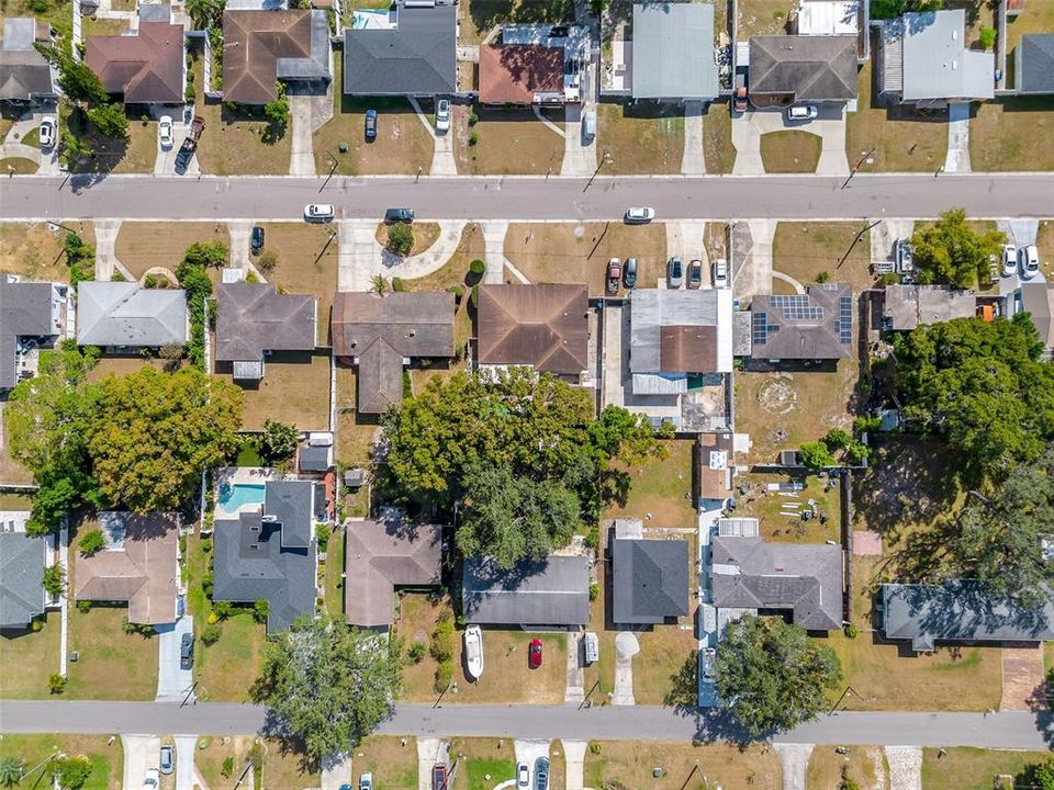 For Sale: $525,000 (5 beds, 4 baths, 2430 Square Feet)