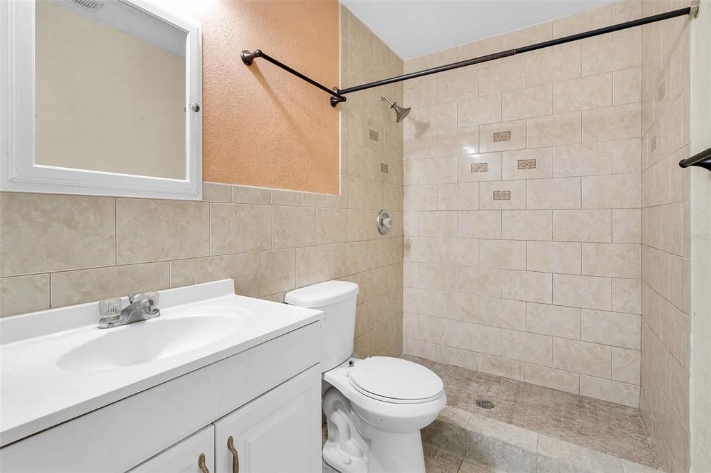 For Sale: $525,000 (5 beds, 4 baths, 2430 Square Feet)