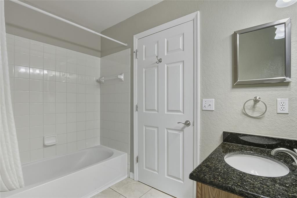 For Sale: $255,000 (3 beds, 2 baths, 1296 Square Feet)