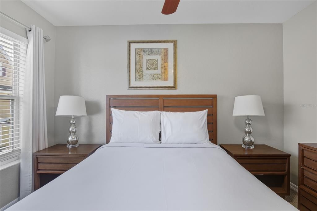 For Sale: $255,000 (3 beds, 2 baths, 1296 Square Feet)