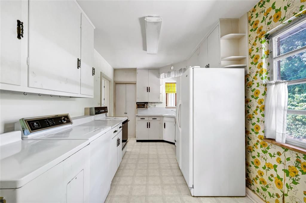 Activo con contrato: $598,000 (3 camas, 2 baños, 1724 Pies cuadrados)