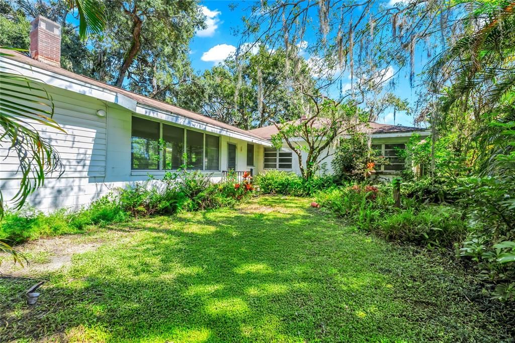 Activo con contrato: $598,000 (3 camas, 2 baños, 1724 Pies cuadrados)