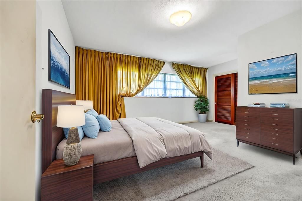 Activo con contrato: $598,000 (3 camas, 2 baños, 1724 Pies cuadrados)