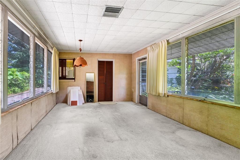 Activo con contrato: $598,000 (3 camas, 2 baños, 1724 Pies cuadrados)