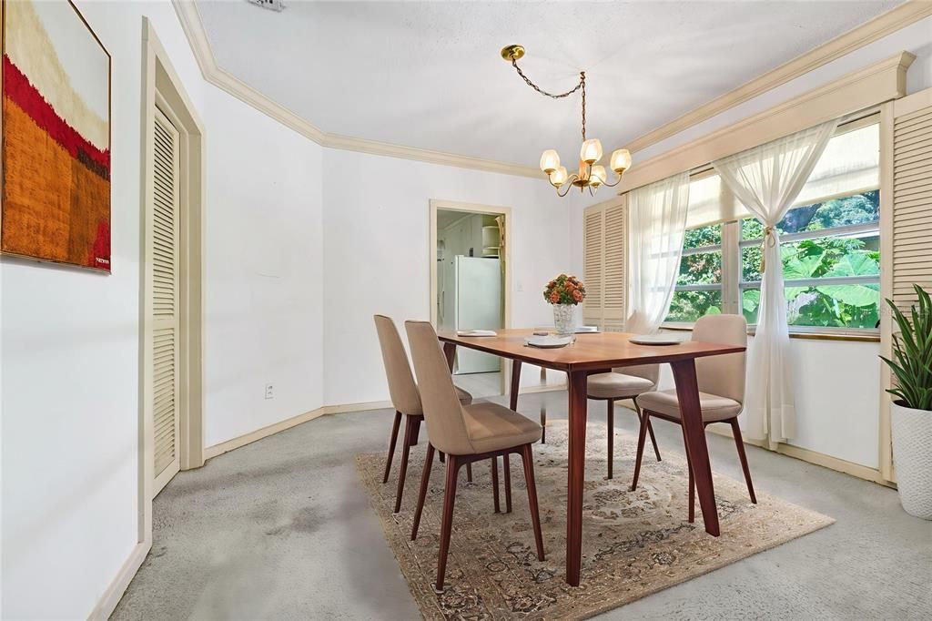 Activo con contrato: $598,000 (3 camas, 2 baños, 1724 Pies cuadrados)