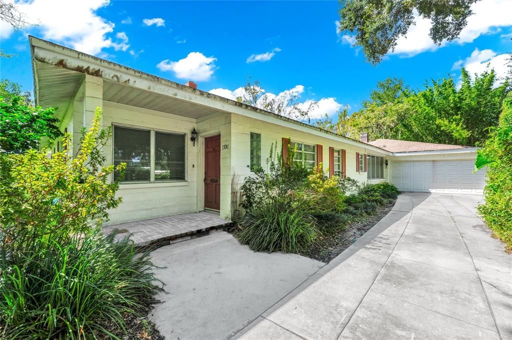 Activo con contrato: $598,000 (3 camas, 2 baños, 1724 Pies cuadrados)