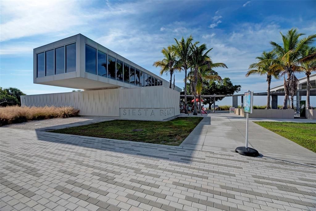 For Sale: $850,000 (2 beds, 2 baths, 1435 Square Feet)