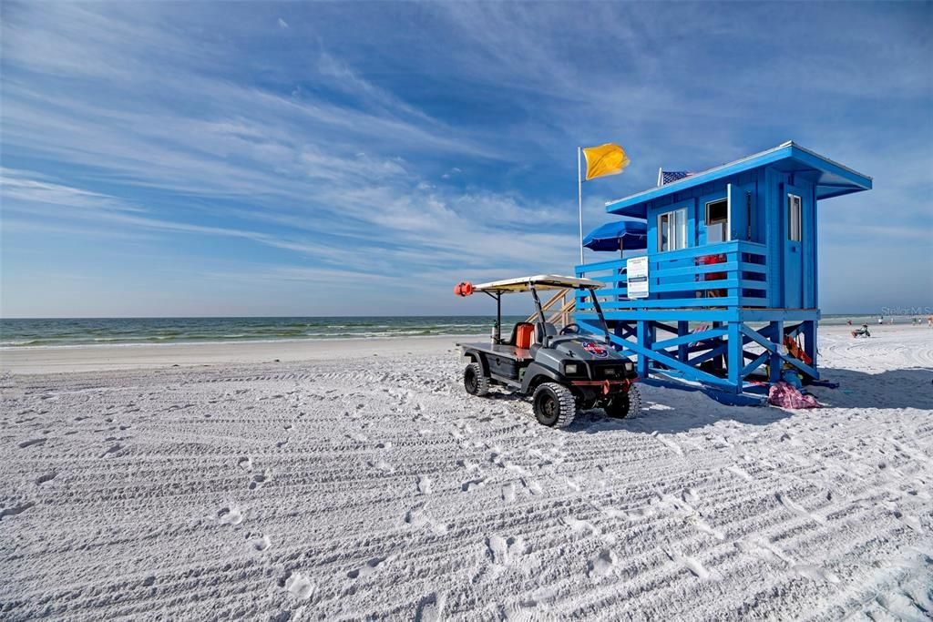 For Sale: $850,000 (2 beds, 2 baths, 1435 Square Feet)