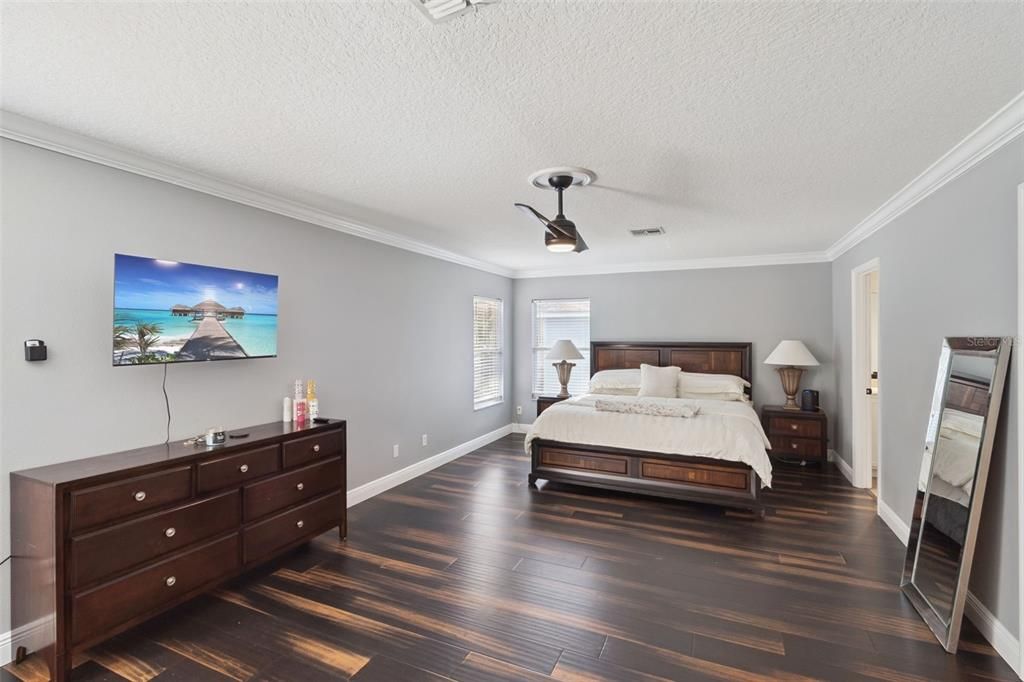 待售: $489,000 (5 贝兹, 2 浴室, 2940 平方英尺)