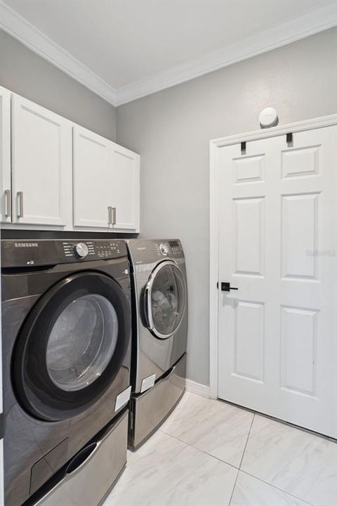 待售: $489,000 (5 贝兹, 2 浴室, 2940 平方英尺)