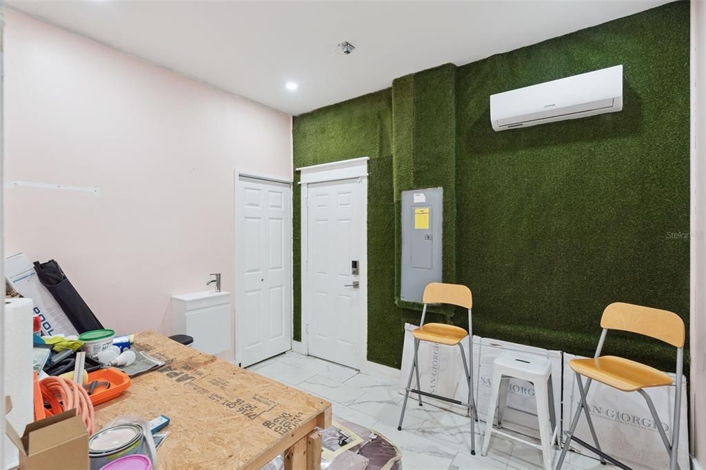 待售: $489,000 (5 贝兹, 2 浴室, 2940 平方英尺)