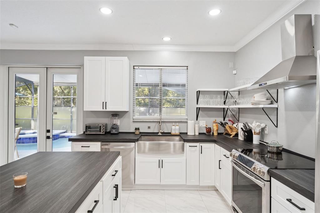 待售: $489,000 (5 贝兹, 2 浴室, 2940 平方英尺)