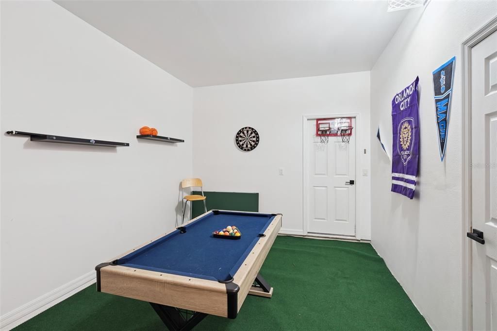 待售: $489,000 (5 贝兹, 2 浴室, 2940 平方英尺)