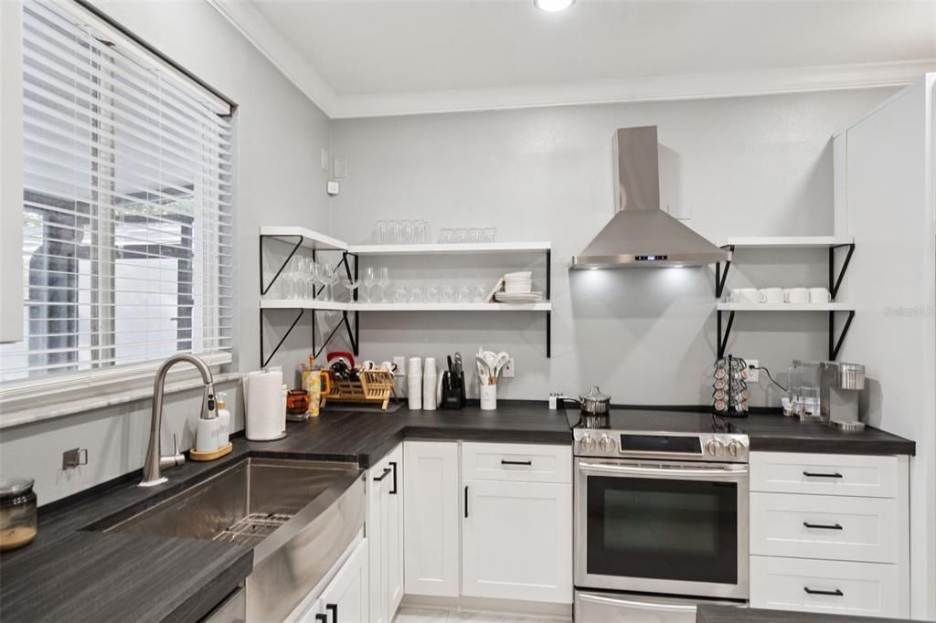 待售: $489,000 (5 贝兹, 2 浴室, 2940 平方英尺)