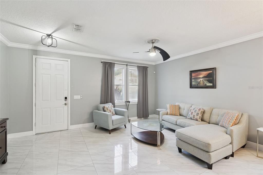 待售: $489,000 (5 贝兹, 2 浴室, 2940 平方英尺)