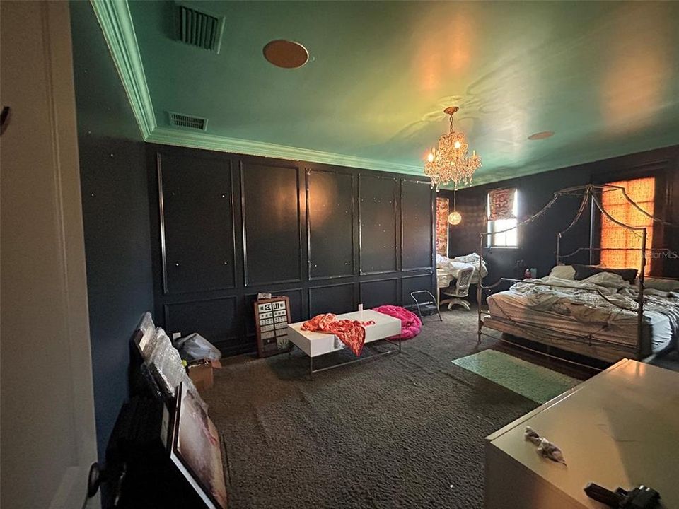 En Venta: $1,000,000 (5 camas, 4 baños, 4467 Pies cuadrados)