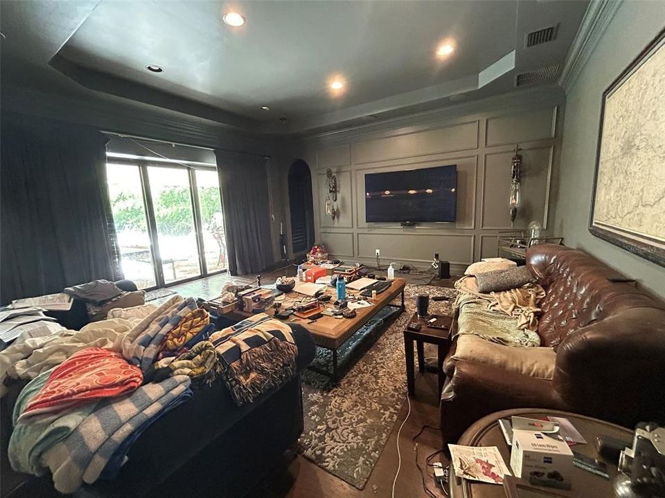 En Venta: $1,000,000 (5 camas, 4 baños, 4467 Pies cuadrados)