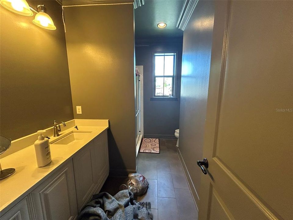 En Venta: $1,000,000 (5 camas, 4 baños, 4467 Pies cuadrados)