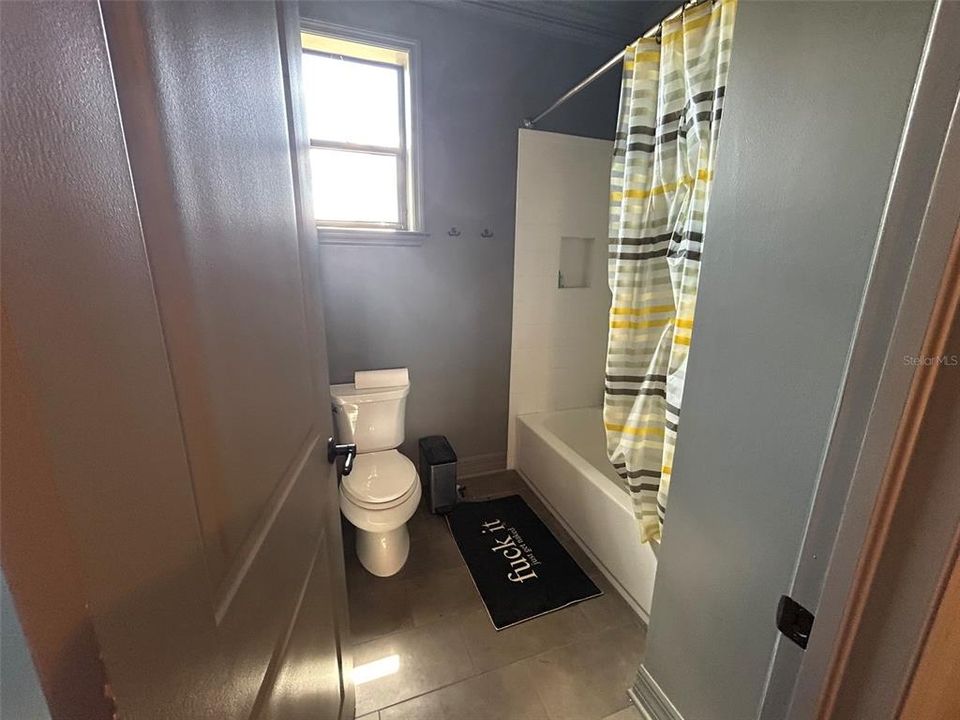 En Venta: $1,000,000 (5 camas, 4 baños, 4467 Pies cuadrados)