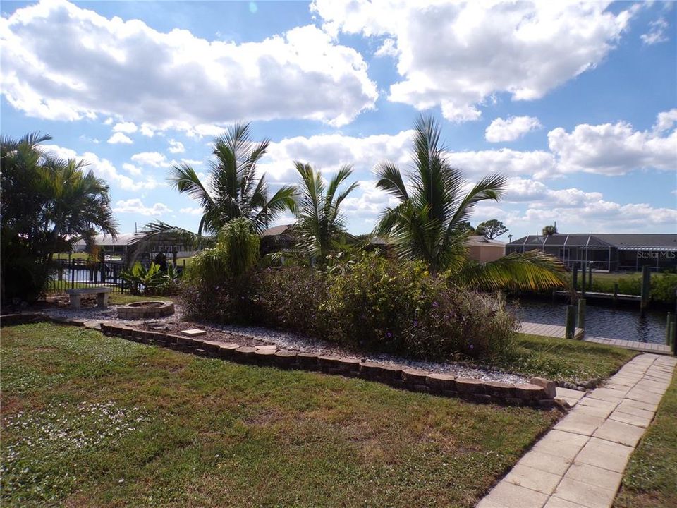 出租: $2,325 (2 贝兹, 2 浴室, 1365 平方英尺)