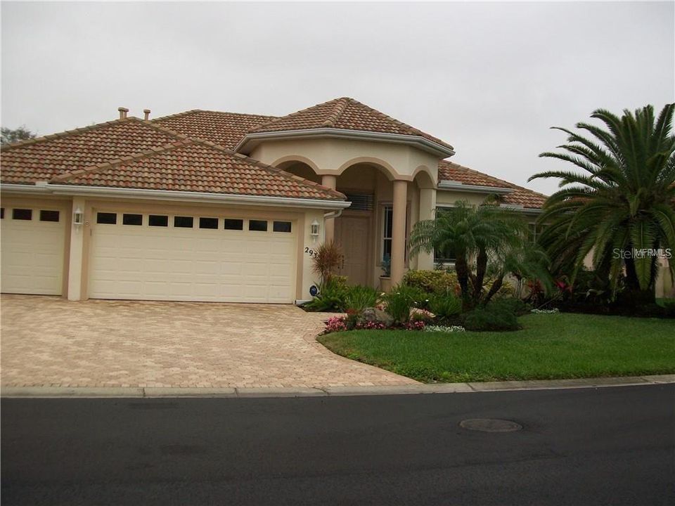 For Rent: $4,195 (4 beds, 3 baths, 3014 Square Feet)