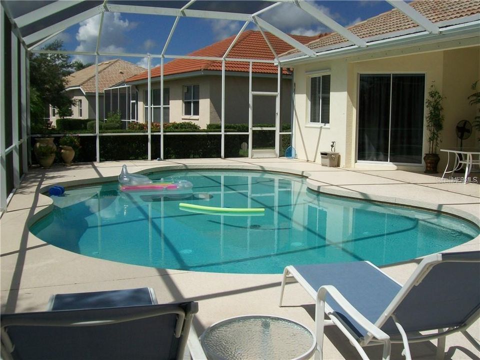 For Rent: $4,195 (4 beds, 3 baths, 3014 Square Feet)