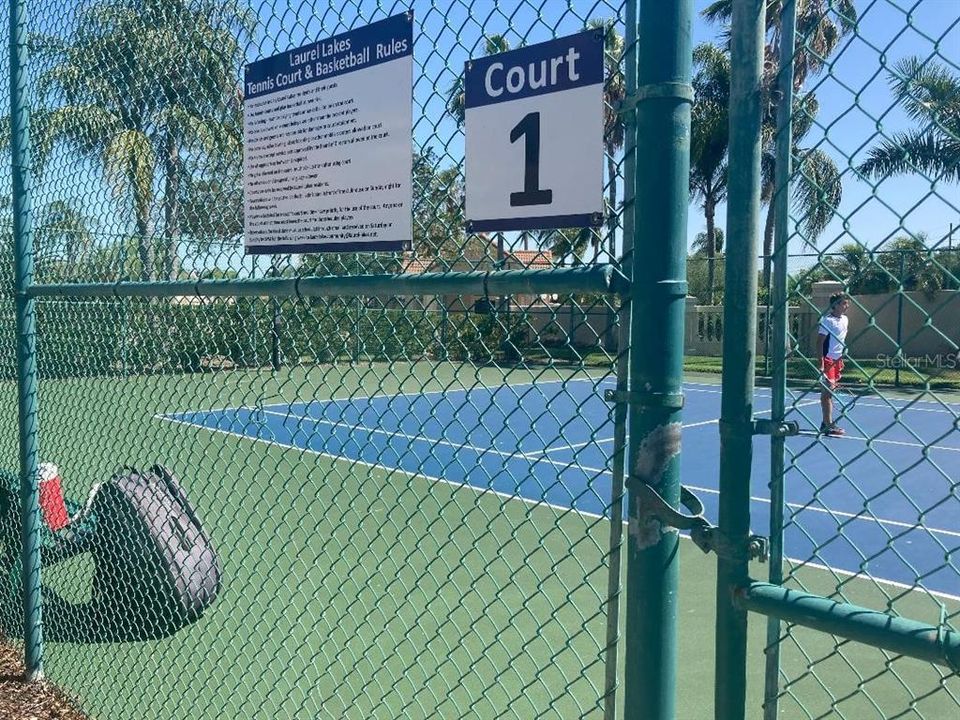 For Rent: $4,195 (4 beds, 3 baths, 3014 Square Feet)