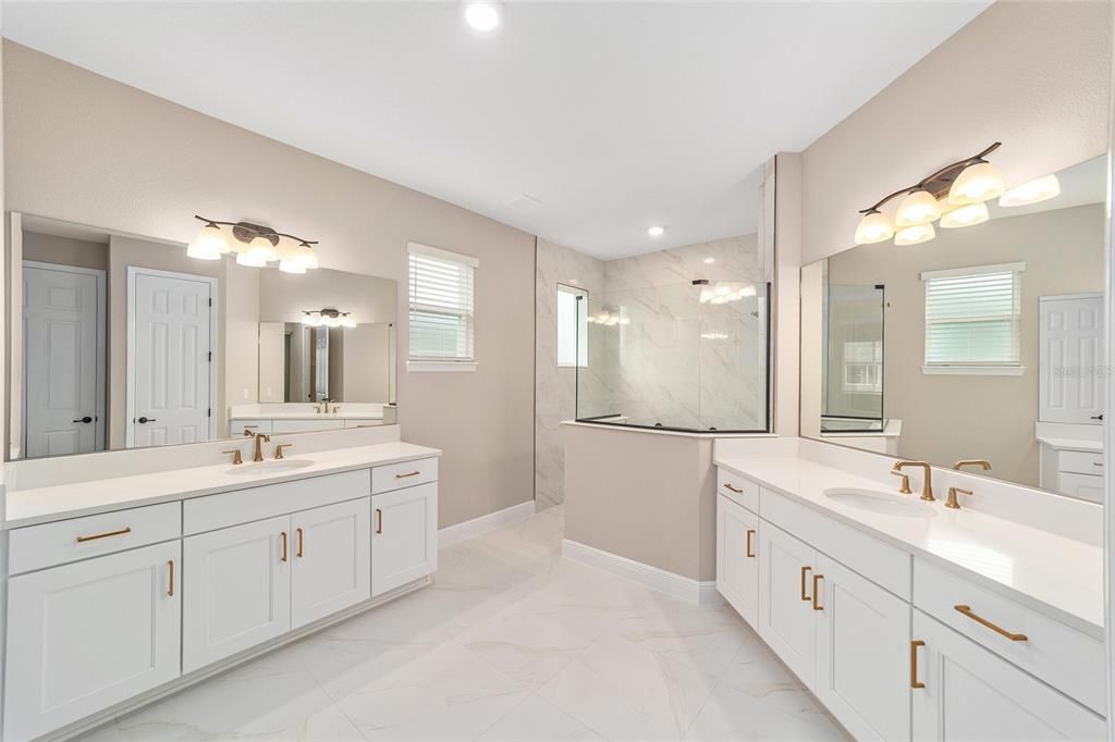 For Sale: $486,000 (3 beds, 3 baths, 2907 Square Feet)