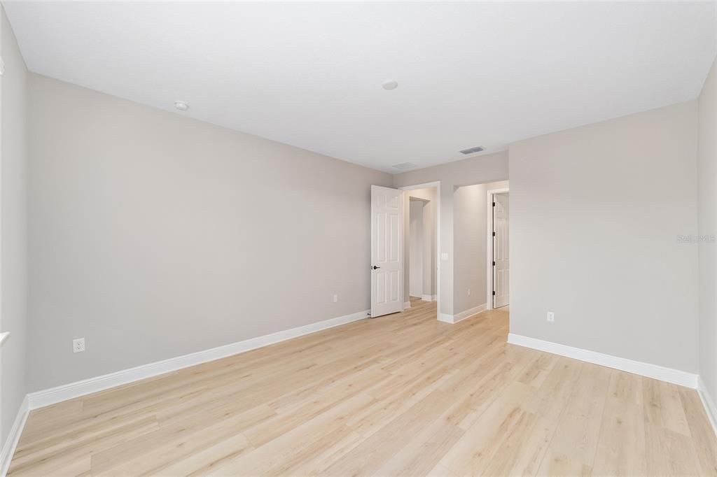 For Sale: $486,000 (3 beds, 3 baths, 2907 Square Feet)