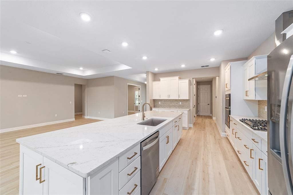 For Sale: $486,000 (3 beds, 3 baths, 2907 Square Feet)