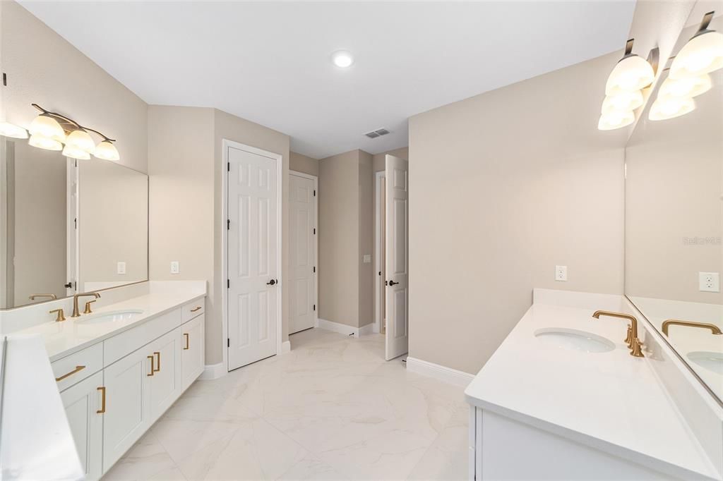 For Sale: $486,000 (3 beds, 3 baths, 2907 Square Feet)