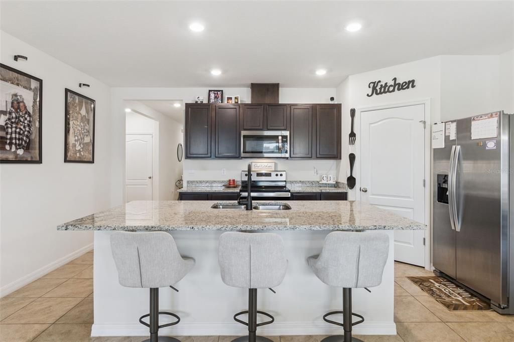 For Sale: $325,000 (4 beds, 2 baths, 1846 Square Feet)